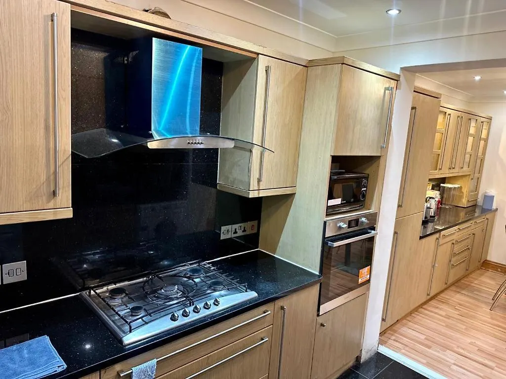 Haddington Road In Bromley Apartment London